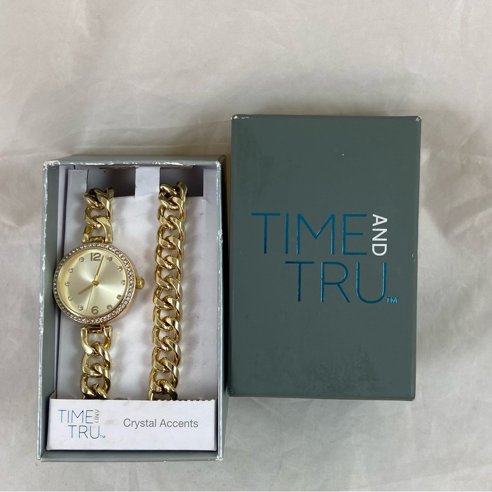 Time and Tru Gold Chain Link Watch Crystal Accents @ Matching Bracelet Gold Tone